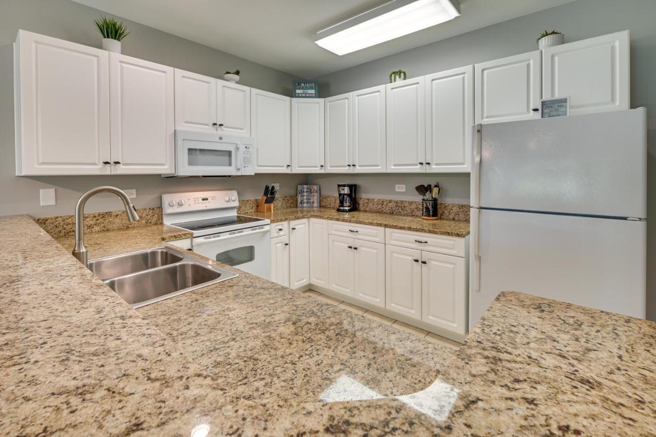 Serene Myrtle Beach Condo With Community Pool! Екстер'єр фото